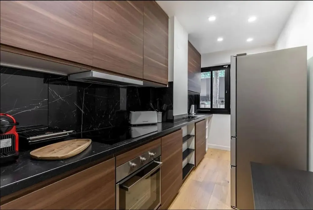 Апартаменты Passy Ranelagh Superbe Appartement Avec Terrasse Париж