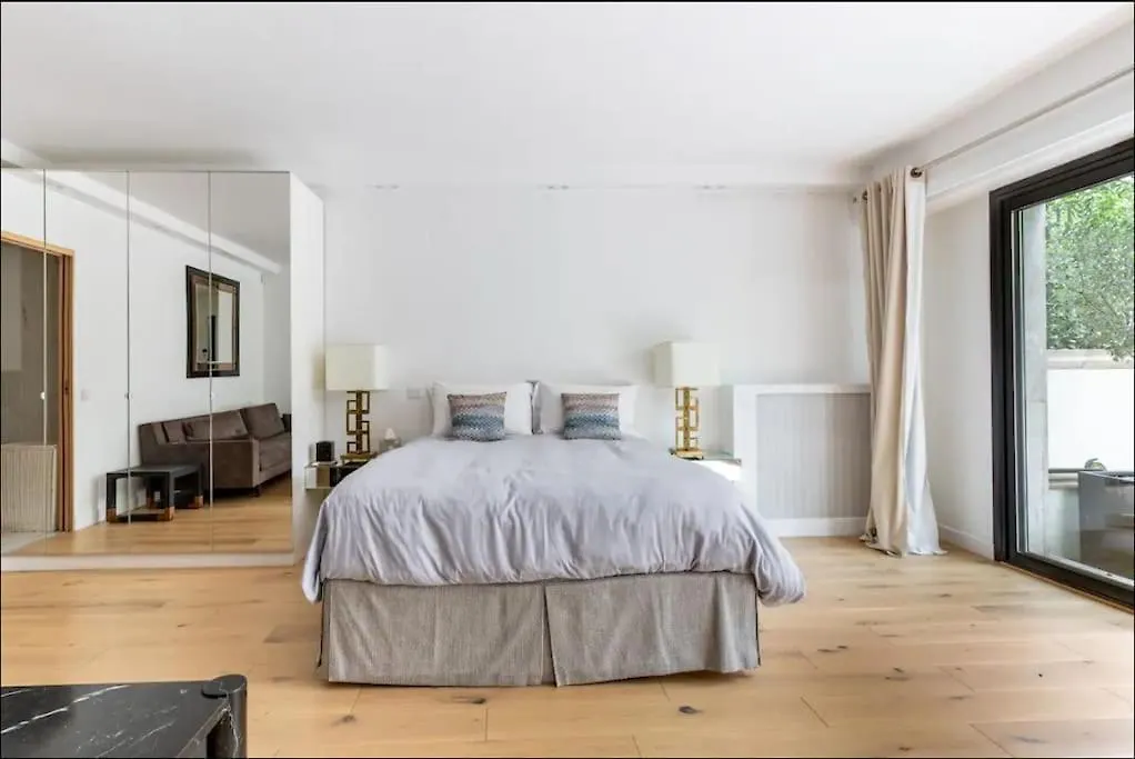 Passy Ranelagh Superbe Appartement Avec Terrasse Paris Apartment