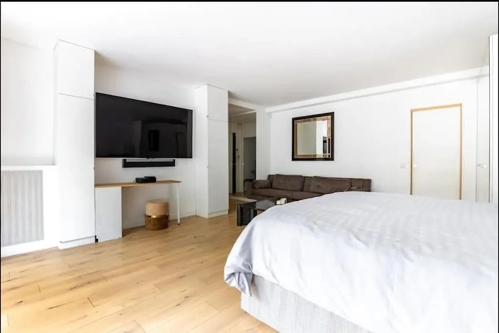 Passy Ranelagh Superbe Appartement Avec Terrasse Paris France